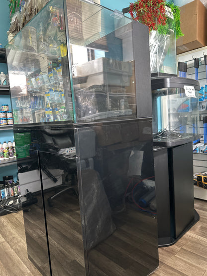 JBJ 45 Gallon Rimless Saltwater Aquarium with Stand RF-45 (lightly USED) (BLACK STAND)