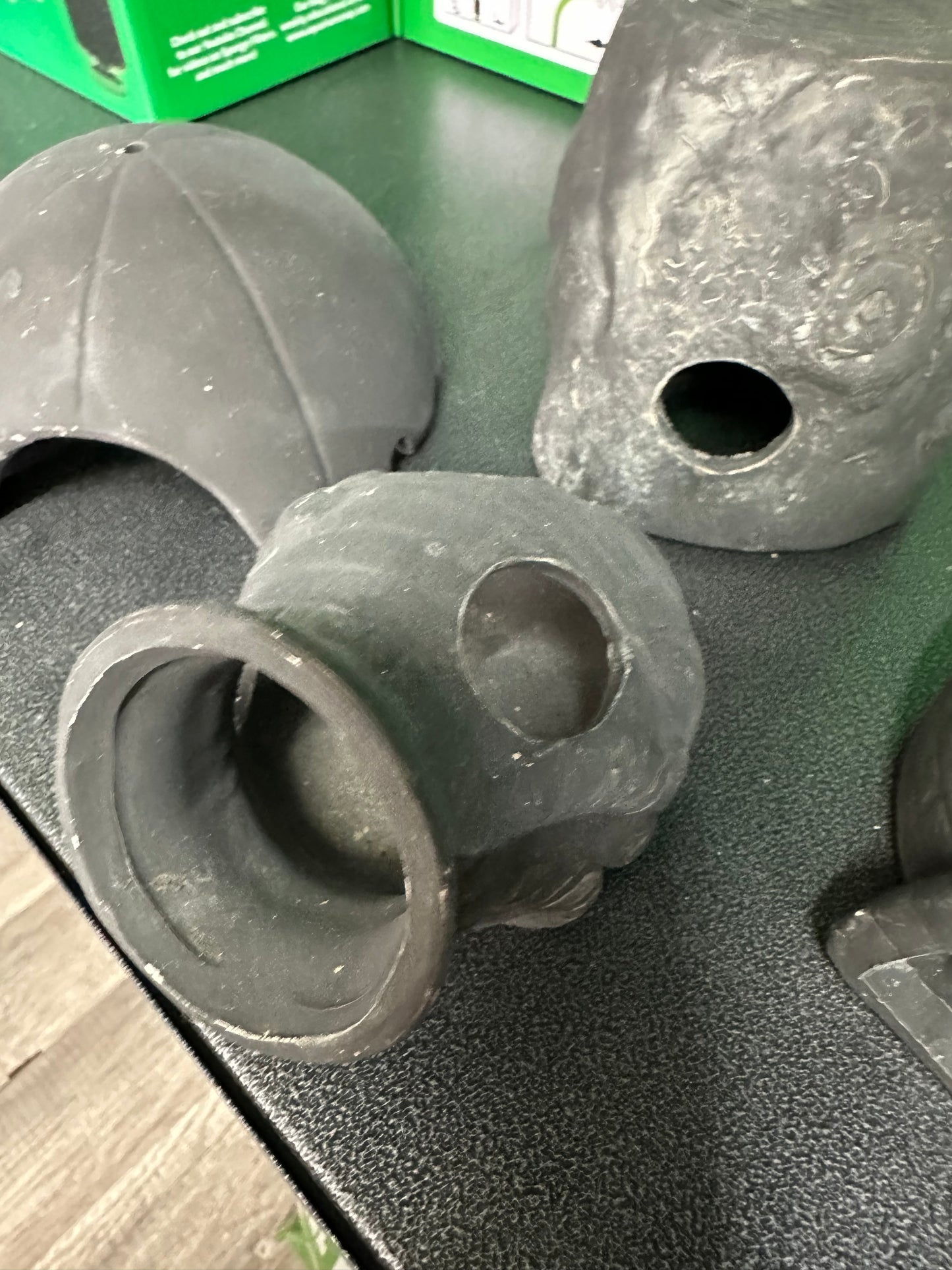 Aquarium Cave SET of 4